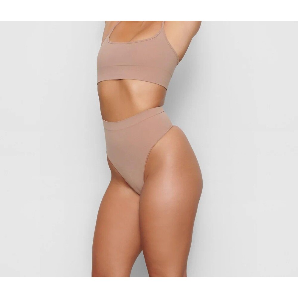 Skims Seamless Sculpt Mid Waist Thong Sienna Size Medium